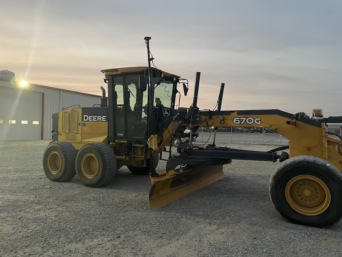 Farm GPS and land leveling equipment in the Mid-South Farm GPS and land leveling equipment in the Mid-South