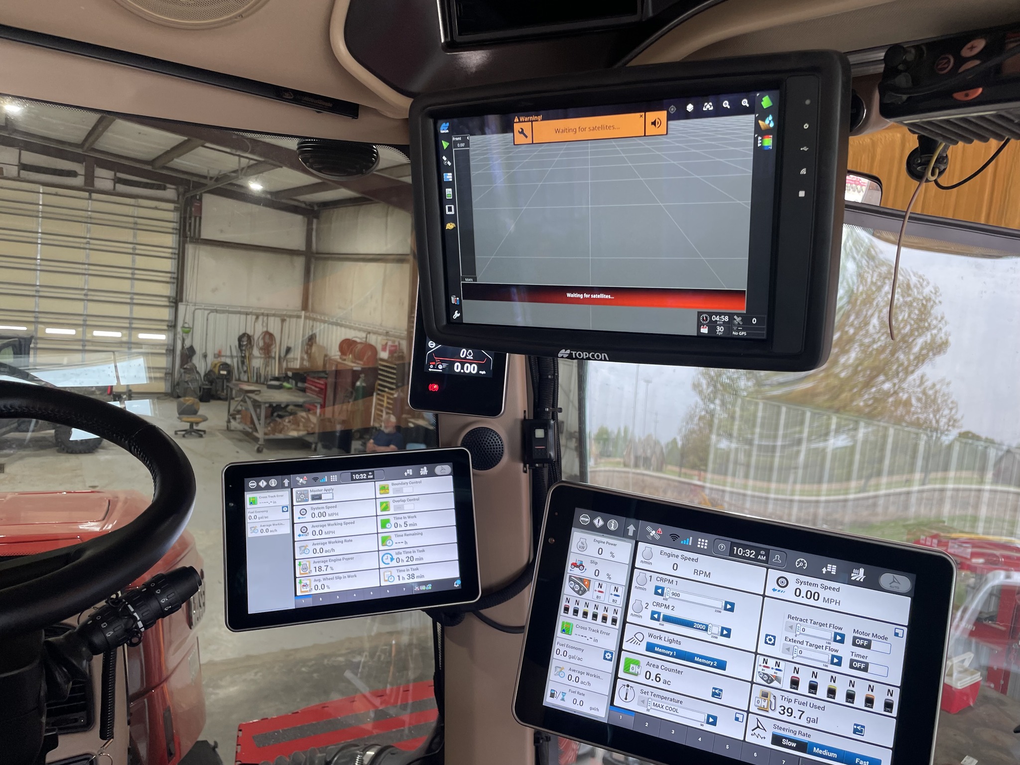 Topcon GPS field install on agricultural equipment in the Mid-South Topcon GPS field install on agricultural equipment in the Mid-South