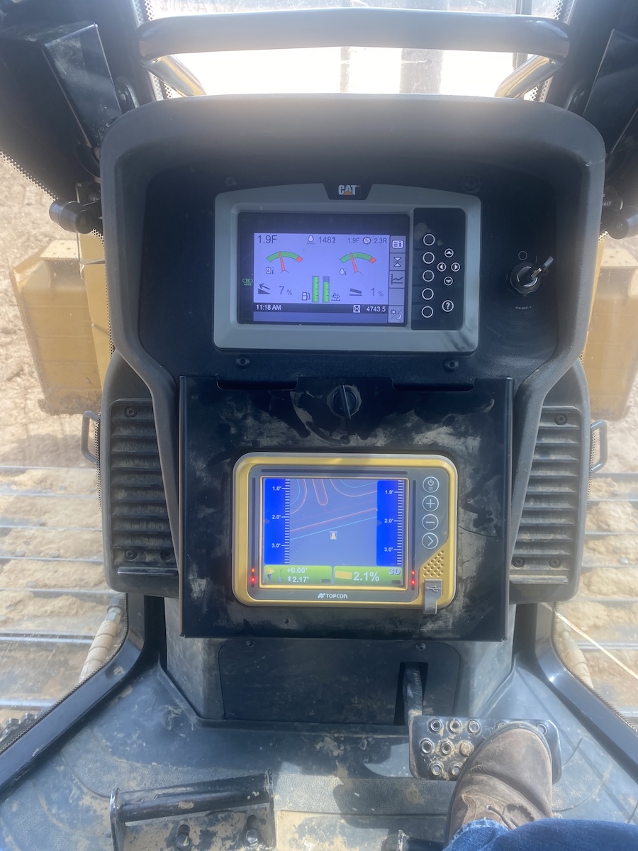 Farm GPS autosteer and land leveling at Dirt Pan Depot in the Mid-South Farm GPS autosteer and land leveling at Dirt Pan Depot in the Mid-South